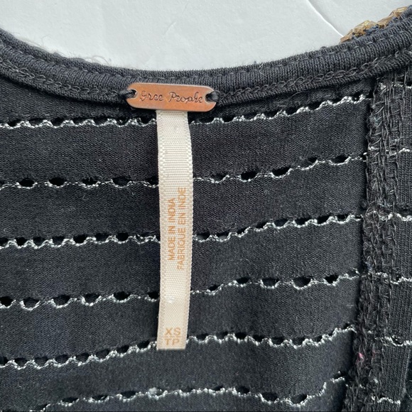 Free People Black Embellished Cropped Beaded Split Tulip Back Tank Size XS - Picture 7 of 9